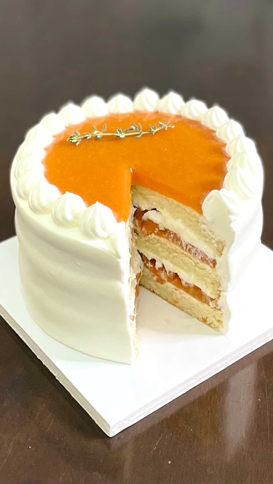 עוגת שכבות משמשים