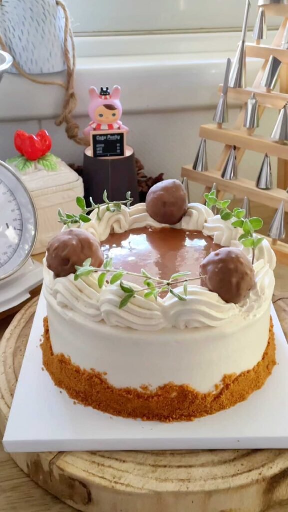 Salted Caramel Layer Cake עוגת שכבות קרמל מלוח