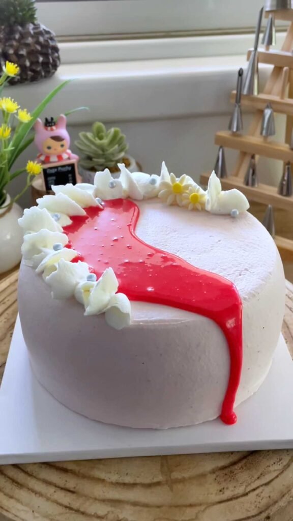 Domed Cherries and Raspberries Layer Cake עוגת שכבות דובדבנים ופטל