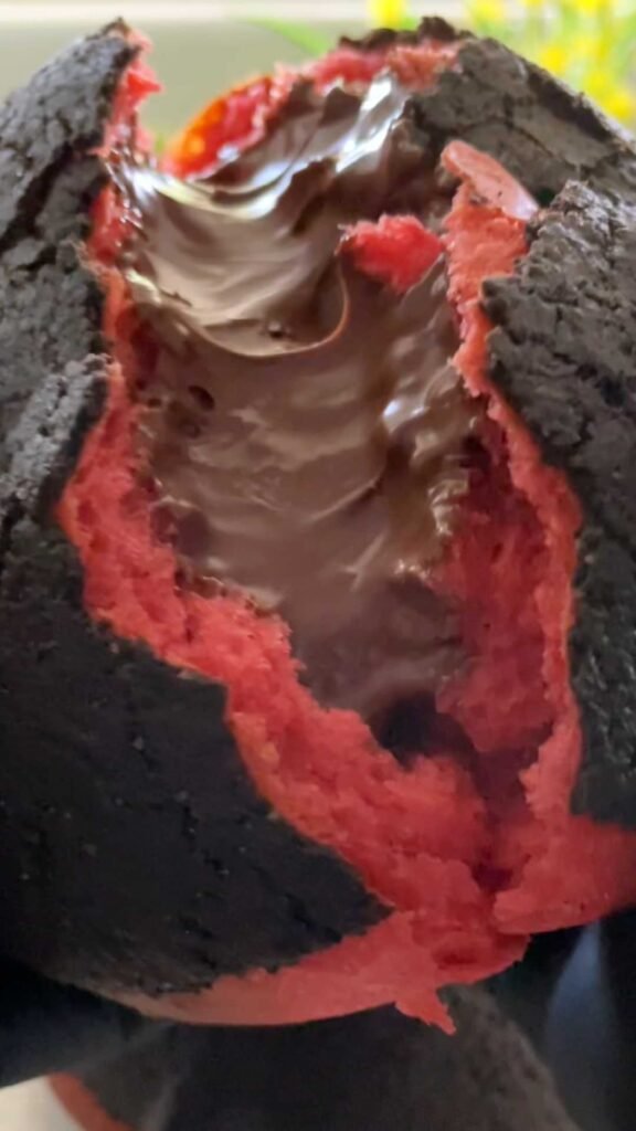 Brimstone Bread Nutella Bombs לחמניות עננים ממולאות בנוטלה