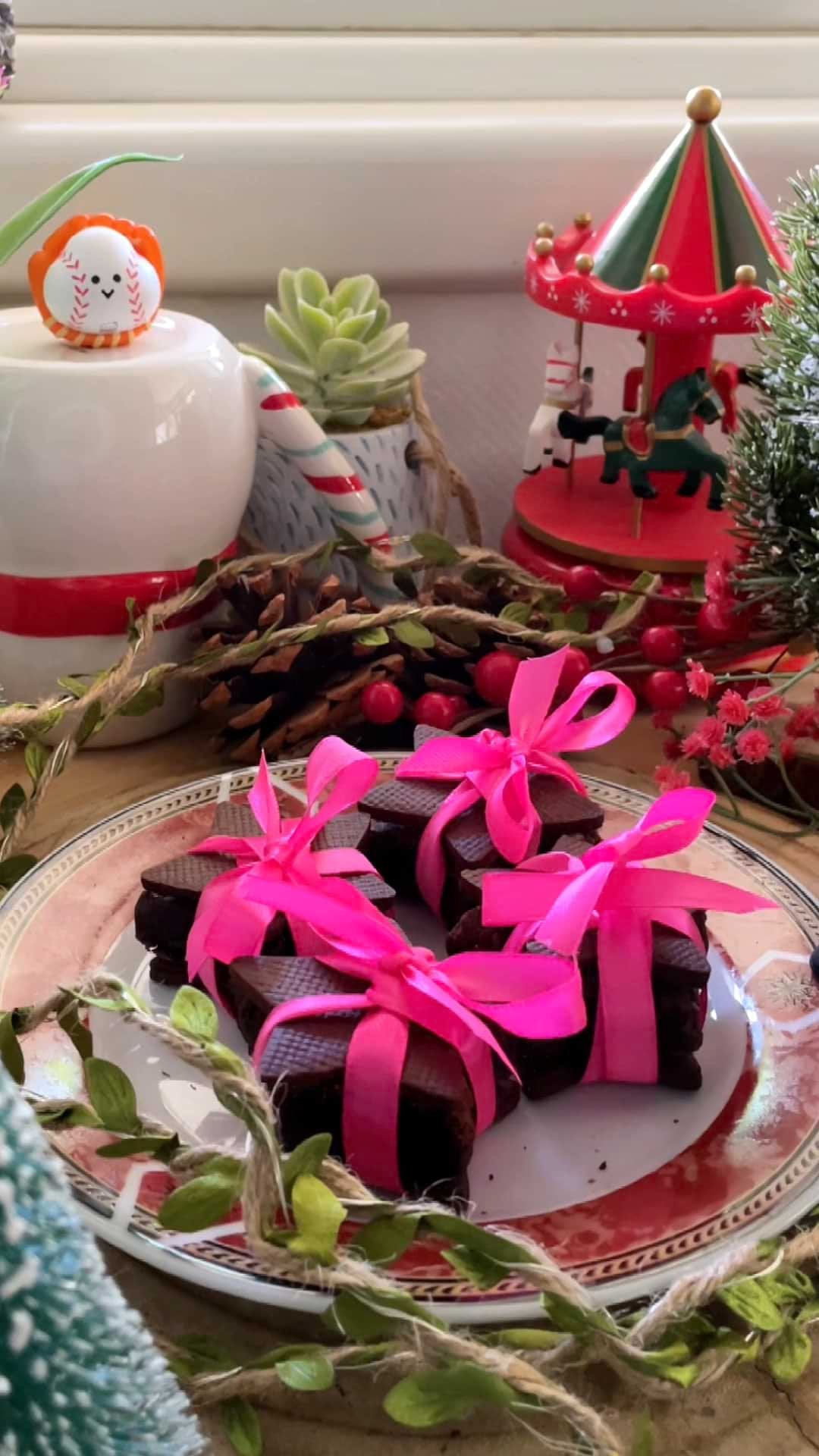 עוגיות סנדוויץ' בראוניז בצורת כוכבים