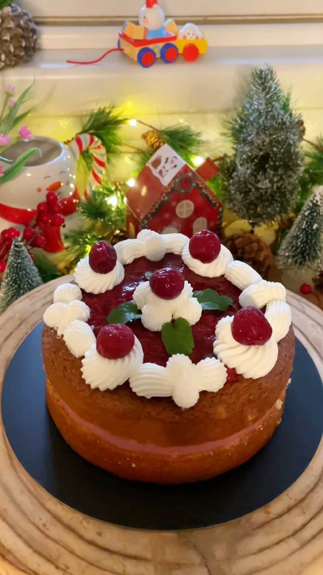 Berries Victoria Cake
