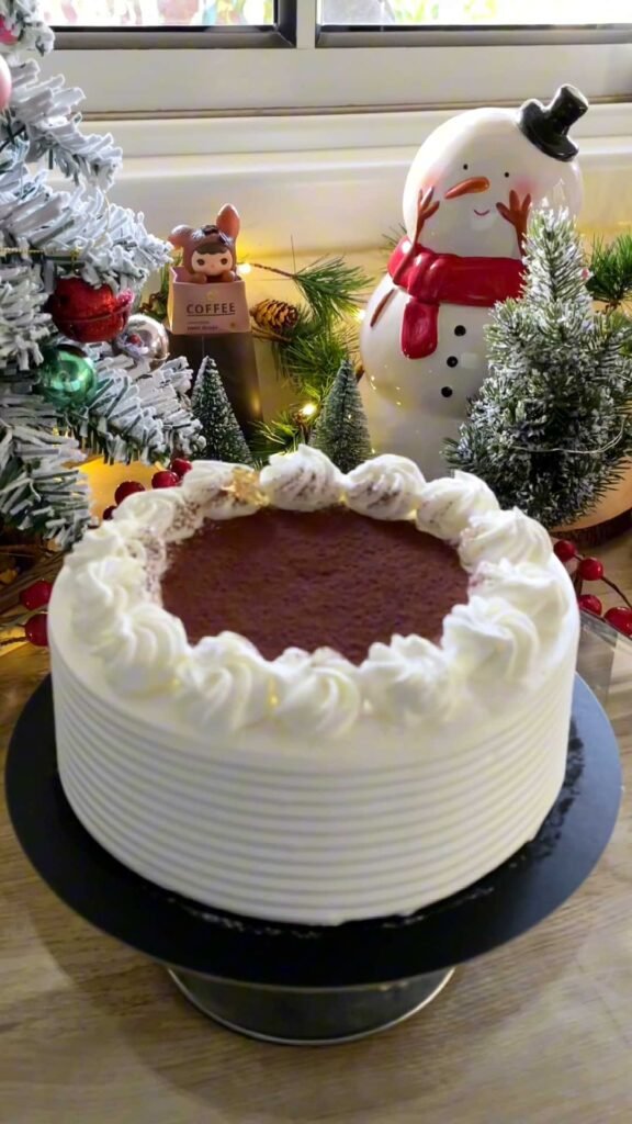 Tiramisu Layer Cake עוגת שכבות טירמיסו