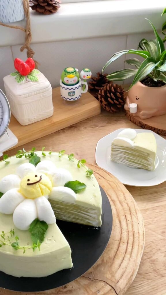 Matcha Crepe Cake עוגת קרפים מאצ'ה