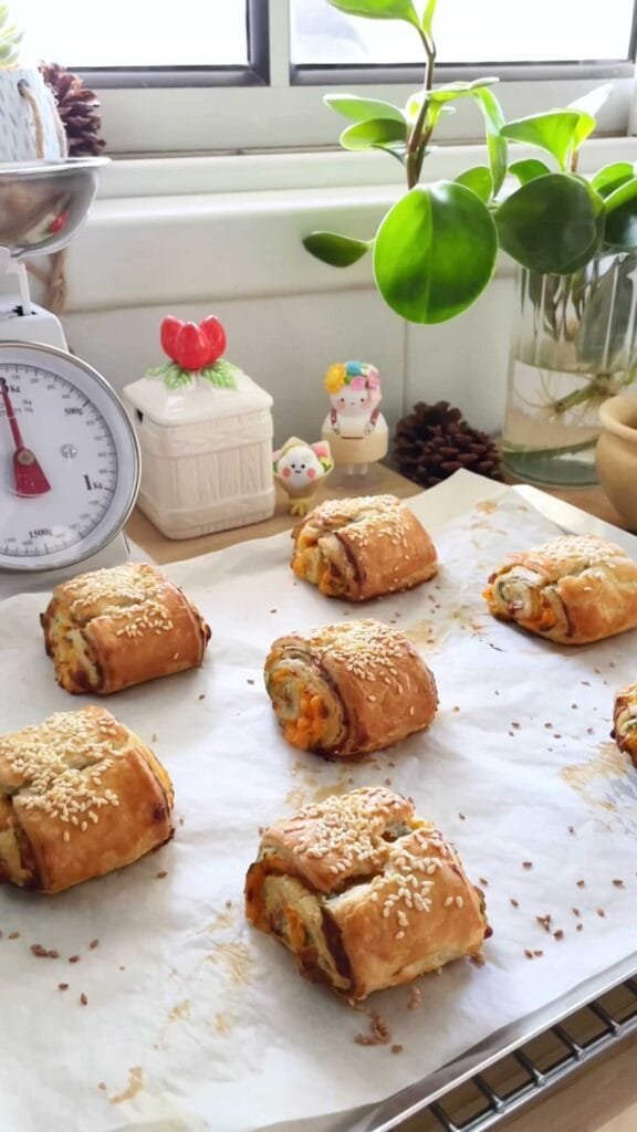 Homemade Puff Pastry Ricotta Cheese Spinach and Sweet Potatoes Burekas בורקס ריקוטה תרד ובטטות מבצק עלים ביתי מהיר