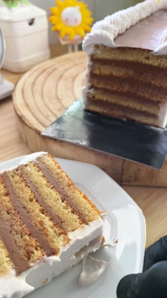 Gluten Free Dairy Free Almond Earl Grey Chocolate Ganache Layer Cake עוגת שכבות שקדים וגנאש שוקולד ארל גריי פרווה ללא גלוטן וכשרה לפסח